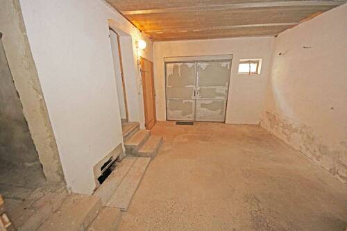 Abstellraum / Garage im Nebengelass - 