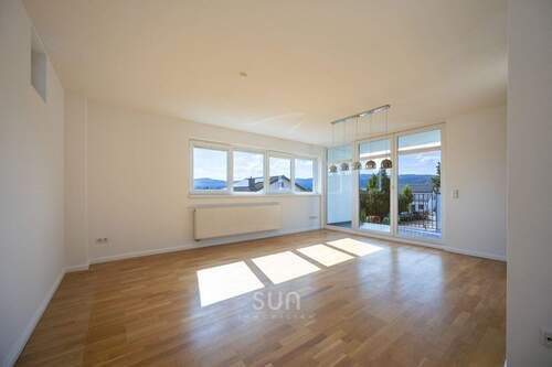 Wohnzimmer - 5 Zimmer Einfamilienhaus in Bad Homburg vor der Höhe