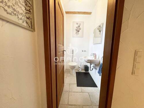 Gleich Links im Eingangsbereich, die Gäste Toilette - Einfamilienhaus mit 306,00 m&sup2; in Altdorf zum Kaufen