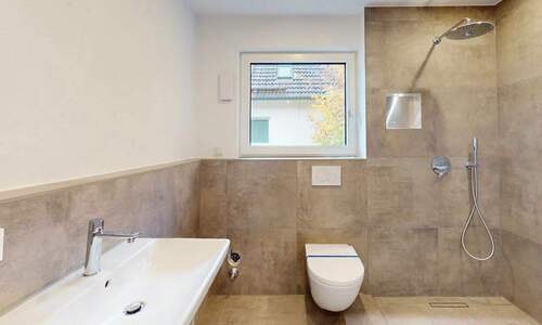 Badezimmer - Etagenwohnung mit 80,00 m&sup2; in München zum Kaufen