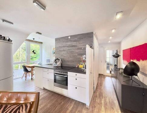 W 3.OG-re Küche Flur.jpg - Echt schick + 2,5-Zi-Whg + 57qm + auf Wunsch mit Nachbarwohnung zusammenlegbar + in 4-FamHs + GartenHaus + Garten
