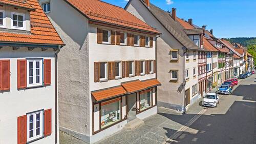 Ansicht 2 - PROVISIONSFREI - Geräumiges Haus mit Ladenfläche, in der historischen Oberstadt Mühlheims