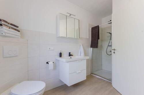 Bad im Erdgeschoss - 8 Zimmer Einfamilienhaus in Arnsberg