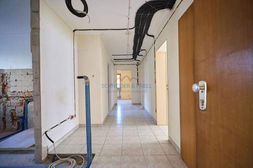 Flur -EG - Mehrfamilienhaus, Wohnhaus mit 268,00 m&sup2; in Egling zum Kaufen