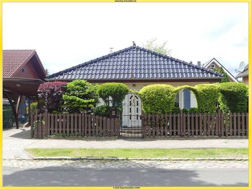 Straßenansicht - Birkenwerder! Neuwertiger Massivbungalow mit Komfortausstattung ruhiger Bestwohnlage