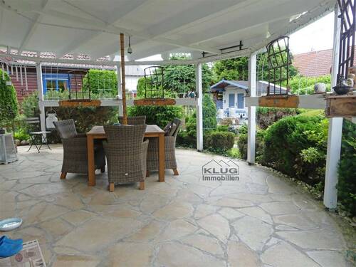 Große überdachte Terrasse mit - 3 Zimmer Einfamilienhaus in Birkenwerder