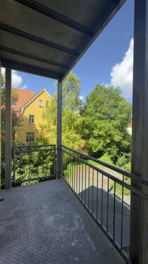 Balkon - Renovierte 2-Zimmer-Wohnung 