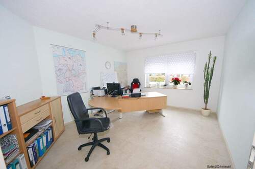 Arbeitszimmer im EG - 