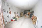 Blick in eine weitere Garage - 