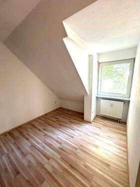 Arbeits-, Gäste-, Kinderzimmer - 