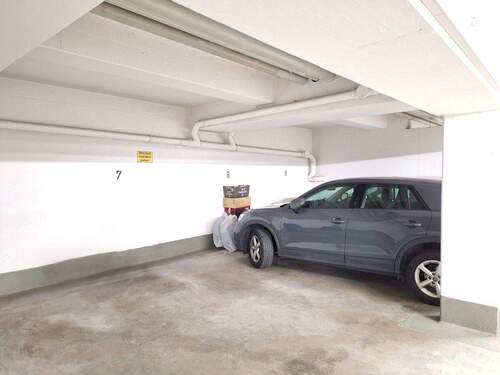 Tiefgaragenstellplatz - 