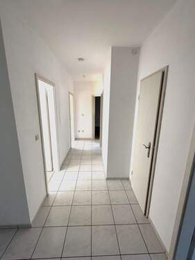 Flur - 2 Zimmer Etagenwohnung in Altdorf