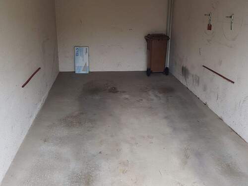 Garage - 