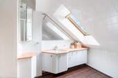 Bad im Dachgeschoss Bild 1 - 