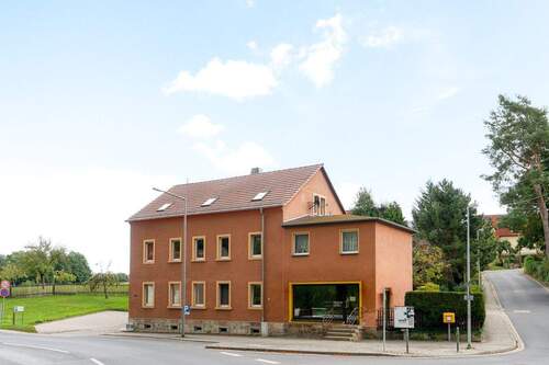 Vorderansicht - 6 Zimmer Mehrfamilienhaus, Wohnhaus zum Kaufen in Dresden