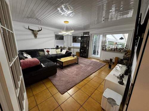 Wohnzimmer - 3 Zimmer Etagenwohnung zur Miete in Offenburg