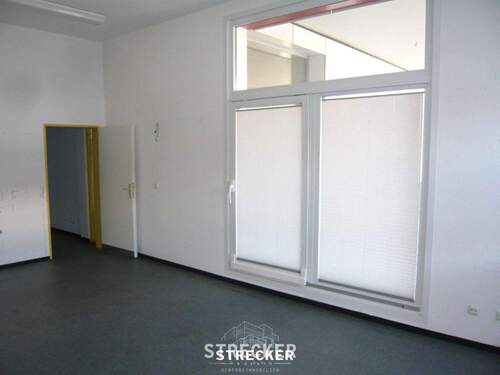 Arbeitsraum mit Zugang zur Terrasse - 