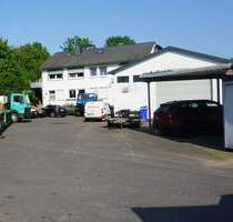 *** Mehrfamilienhaus mit großem Hof, Hallen, Werkstätten und Wiese direkt in Homberg zu verkaufen***