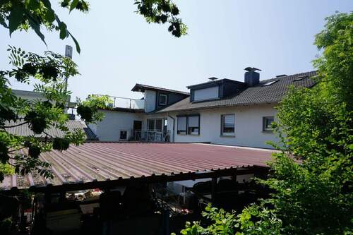 Blick zum Wohnhaus - Mehrfamilienhaus, Wohnhaus mit 355,00 m&sup2; in Homberg zum Kaufen