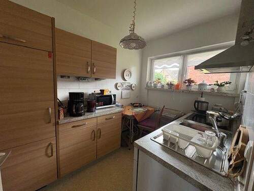 Küche mit Einbauküche - 