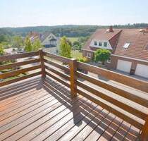 SCHÖNE, GEPFLEGTE 3-ZIMMER-WOHNUNG MIT BALKON UND HERRLICHER SICHT - Malsch Völkersbach