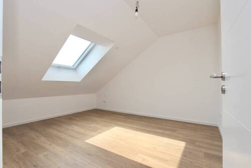 Schlafen.jpeg - Etagenwohnung mit 85,00 m² in Schierling zur Miete