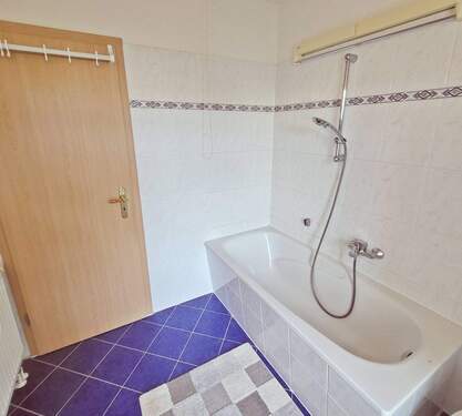 mit Badewanne - 