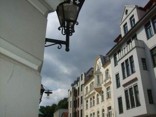 Wohnen in der Kirchenstraße - Schöne 2-Zimmer-Wohnung++im 3. Obergeschoss++mit Balkon