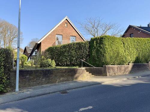 Außenansicht Straße - 5 Zimmer Einfamilienhaus zum Kaufen in Wassenberg