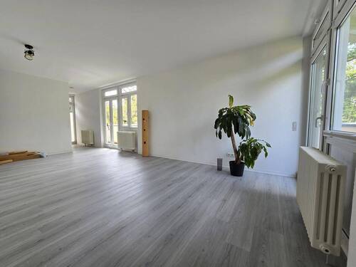 Hofmannstr.49 Wohnen - 1 Zimmer Etagenwohnung zur Miete in Dresden