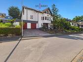 Bild 1 - Großzügiges Wohnhaus mit Einliegerwohnung in ruhiger Lage von Gillenfeld