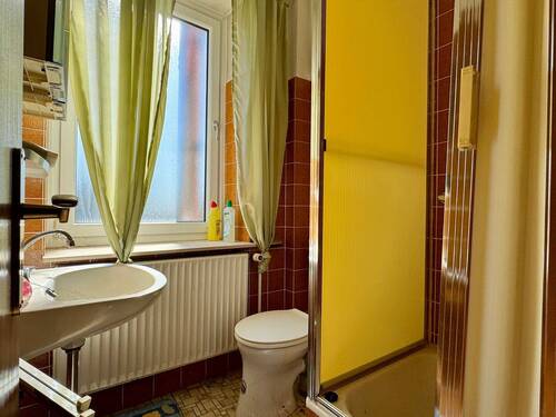 Bad mit Dusche OG - 