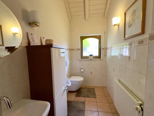 Gäste-WC Erdgeschoss - 