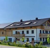 Schöne 3 Zi--Wohnung im 1. OG mit 2 Balkonen u. eigener Garten, nähe Söllhuben - Riedering Farnach