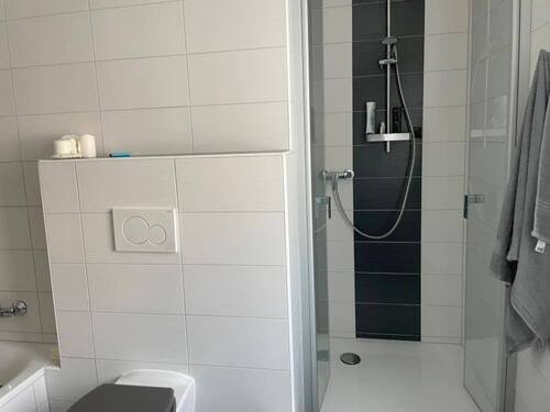 Badezimmer Ansicht 2 - 