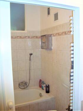 Badezimmer - Etagenwohnung mit 46,50 m&sup2; in Berlin zum Kaufen