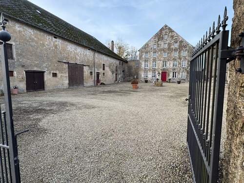 tempImageEoGZPz.jpg - Mehrfamilienhaus, Wohnhaus mit 725,00 m&sup2; in kirschnaumen zum Kaufen