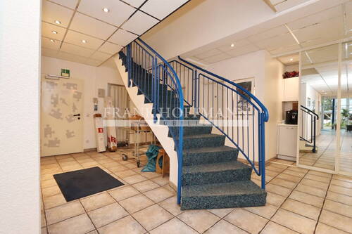 V9321 Bürotrakt EG Flur - 