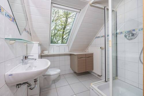 Bad in Dachgeschoss - 