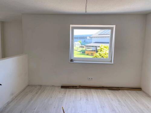 Wohnbereich - 4 Zimmer Etagenwohnung zur Miete in Winnen