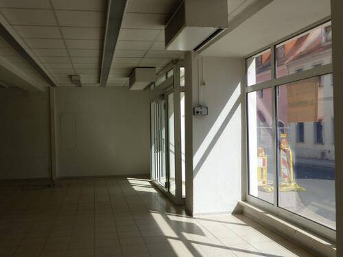 Eingangsbereich - Büro in Oschatz zur Miete