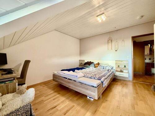 Kind- oder Arbeitszimmer II - 