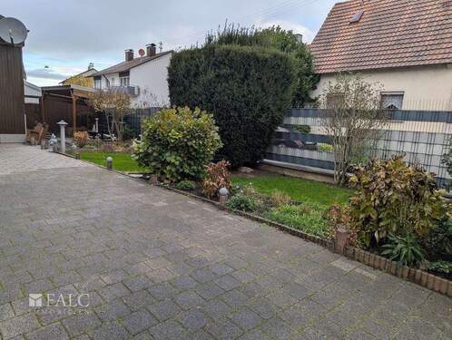 Hof (2) - Einfamilienhaus mit 169,00 m² in Hagenbach zum Kaufen