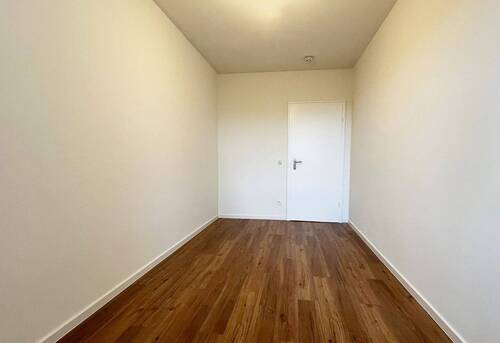 Zimmer 2 - 