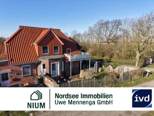 Bild1 - DEICHNAH AM FELDRAND. WOHNHAUS MIT 2 WOHNUNGEN IN SEHR RUHIGER LAGE.