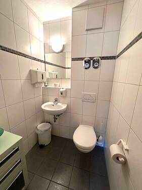 WC - 