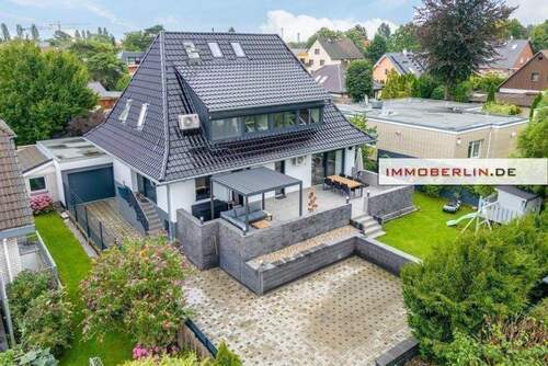 1.jpg - 5 Zimmer Einfamilienhaus in Berlin