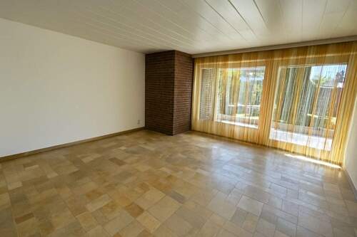 Wohnzimmer - 6 Zimmer Doppelhaushälfte zum Kaufen in Eichenau