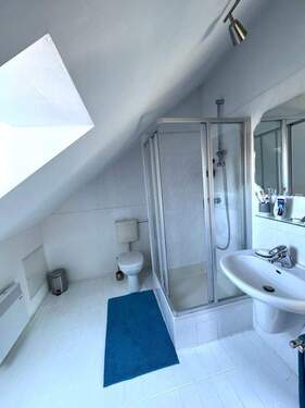 Duschbad im Obergeschoss - 