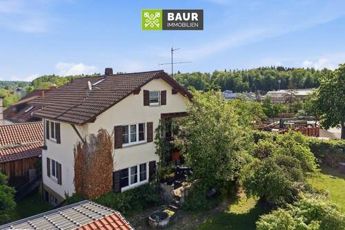 Luftaufnahme - 7 Zimmer Einfamilienhaus in Wolpertswende